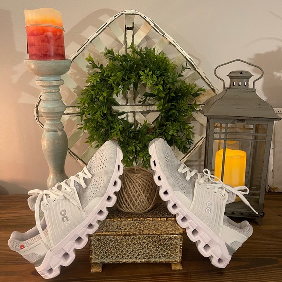 ON CLOUDSWIFT *New* SOLD - Picture 1 of 6